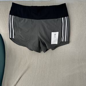 NWT Athleta Women's Size 10 Gray/Black Striped Ascender Running Shorts